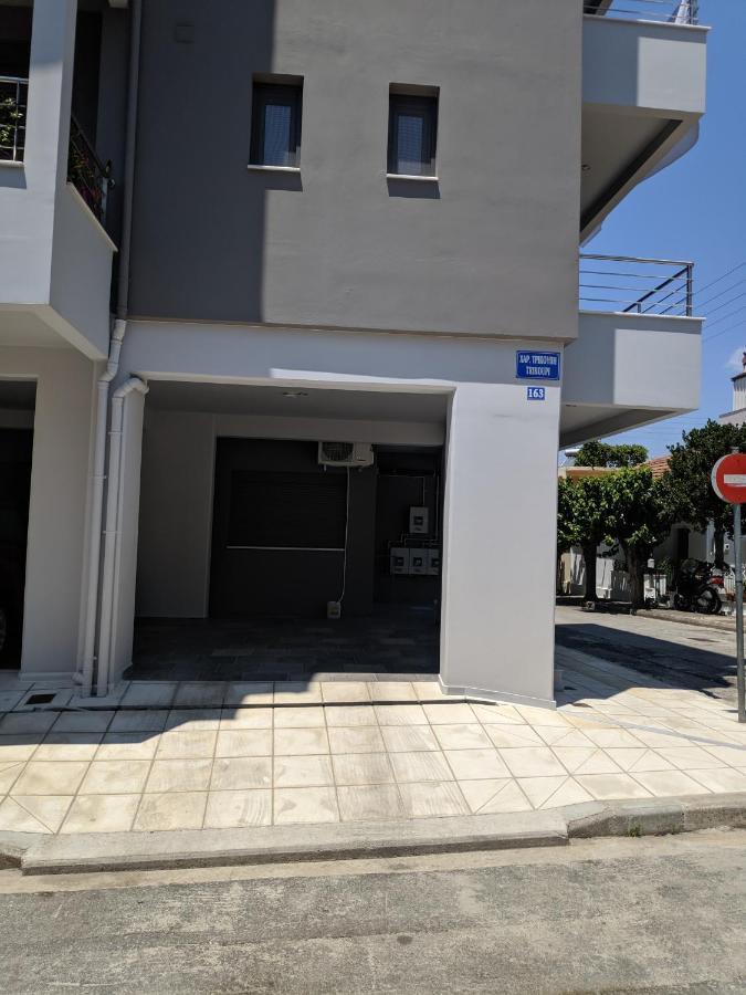 Stylish Ground Floor Maisonette Волос Экстерьер фото