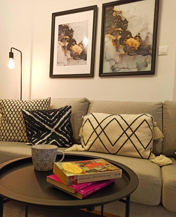 Stylish Ground Floor Maisonette Волос Экстерьер фото