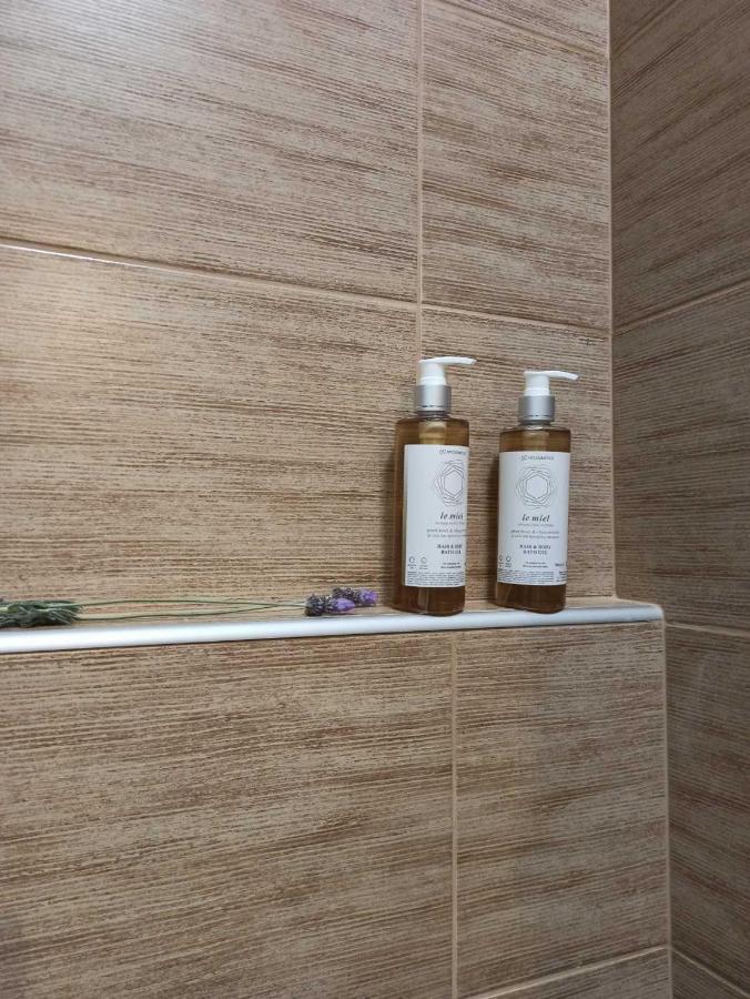 Stylish Ground Floor Maisonette Волос Экстерьер фото