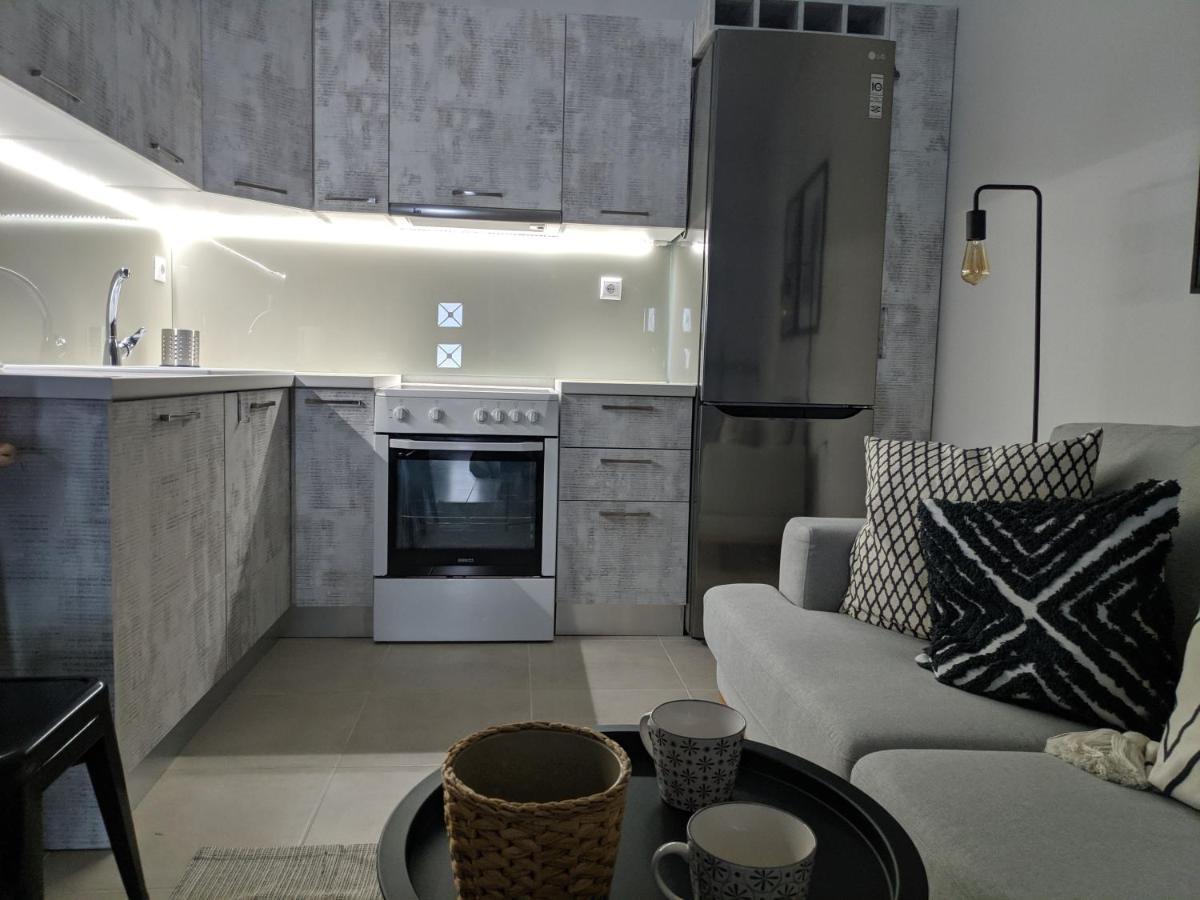 Stylish Ground Floor Maisonette Волос Экстерьер фото